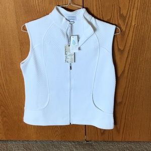 Ladies lightweight, golf vest. Size medium.